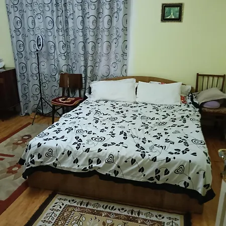 La Mine Acasă Hotel *